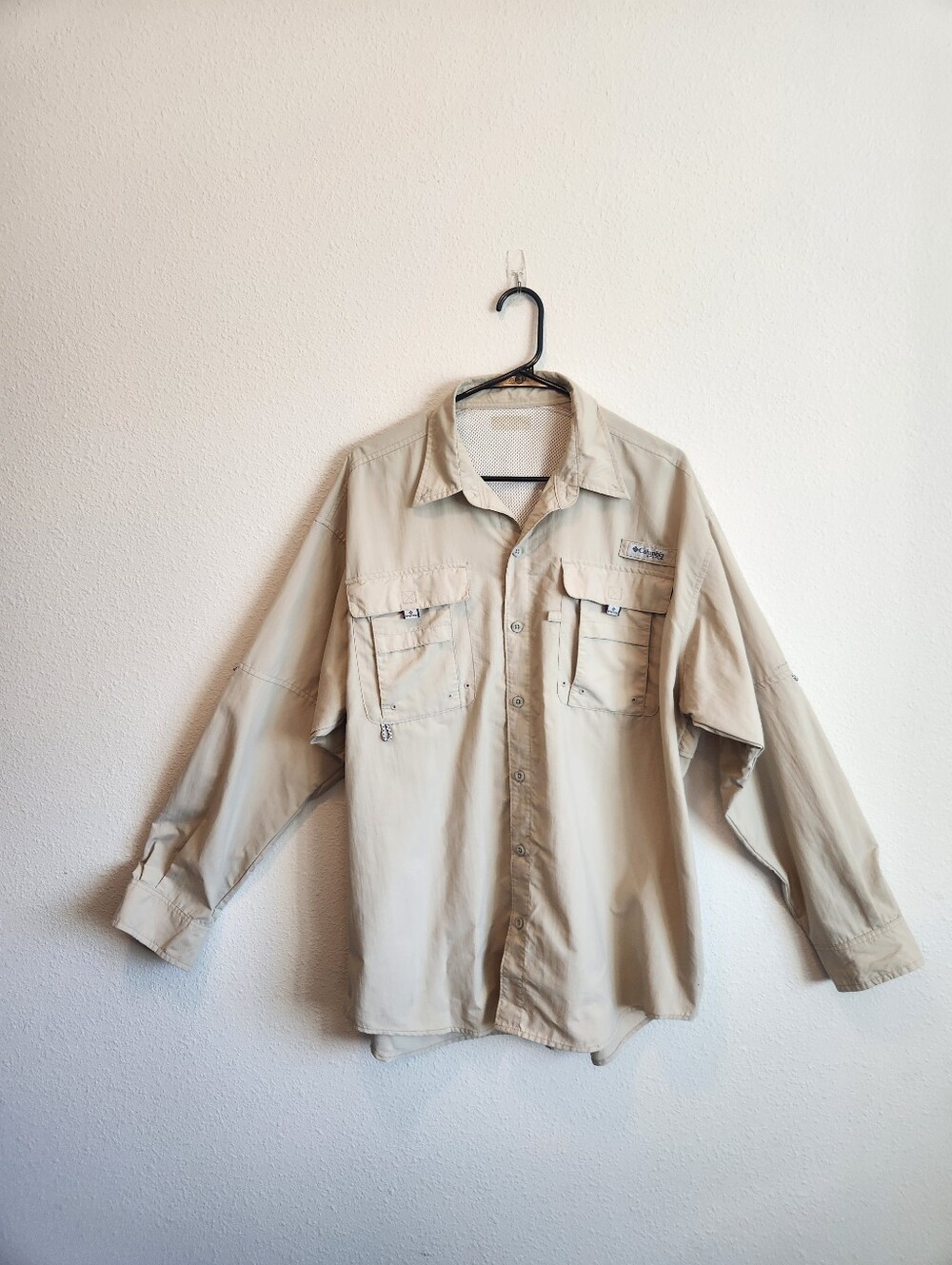 Columbia PGG Omni Shade Vented Fishing Shiry. Tan. L/XL